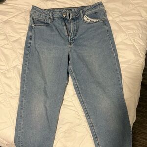 Size 12 American Eagle Cropped Jeans